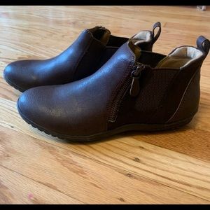 Softspots Women’s Bobbi Boot 7.5